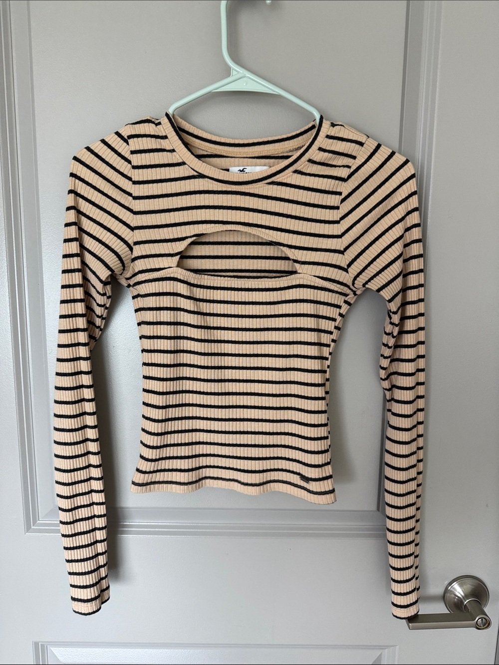 SIZE M Hollister Beige and Black Striped Cutout Long Sleeve Top